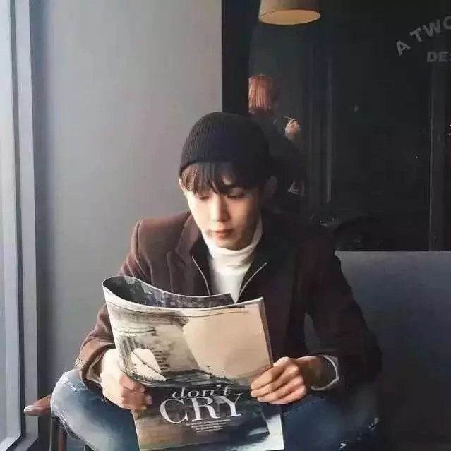董蕊烟超