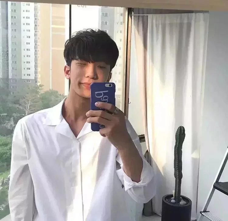 仲珍婵伊