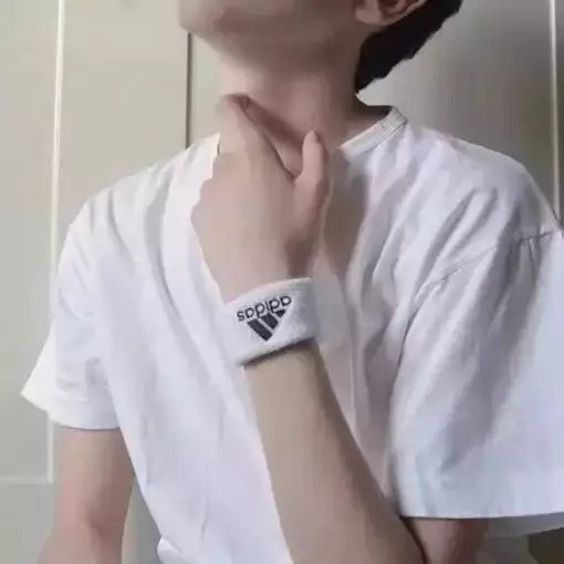 屈世纨宝